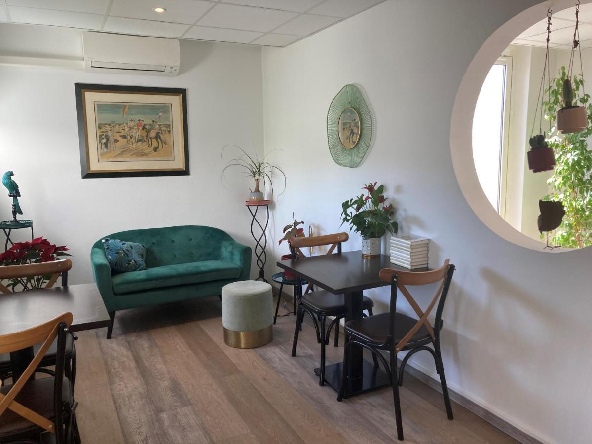 Hotel Contact Marseille Aubagne La Penne-sur-Huveaune