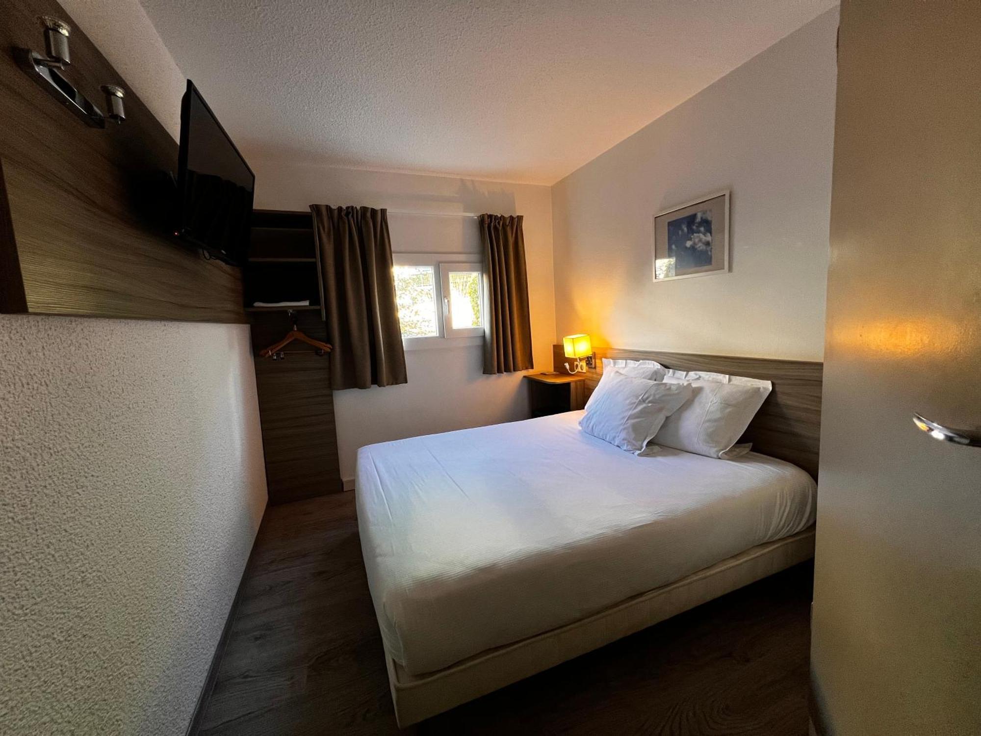 Hotel Contact Marseille Aubagne La Penne-sur-Huveaune